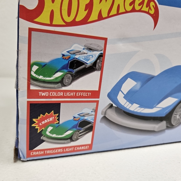 Mattel Toys Hot Wheels Car Color Crashers Cyber Speeder Large